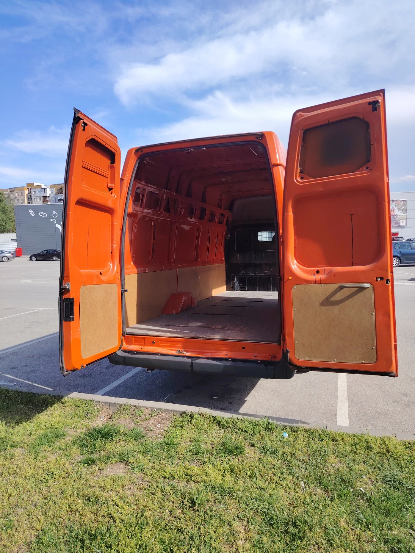 Ford Transit 2400 - изображение 8