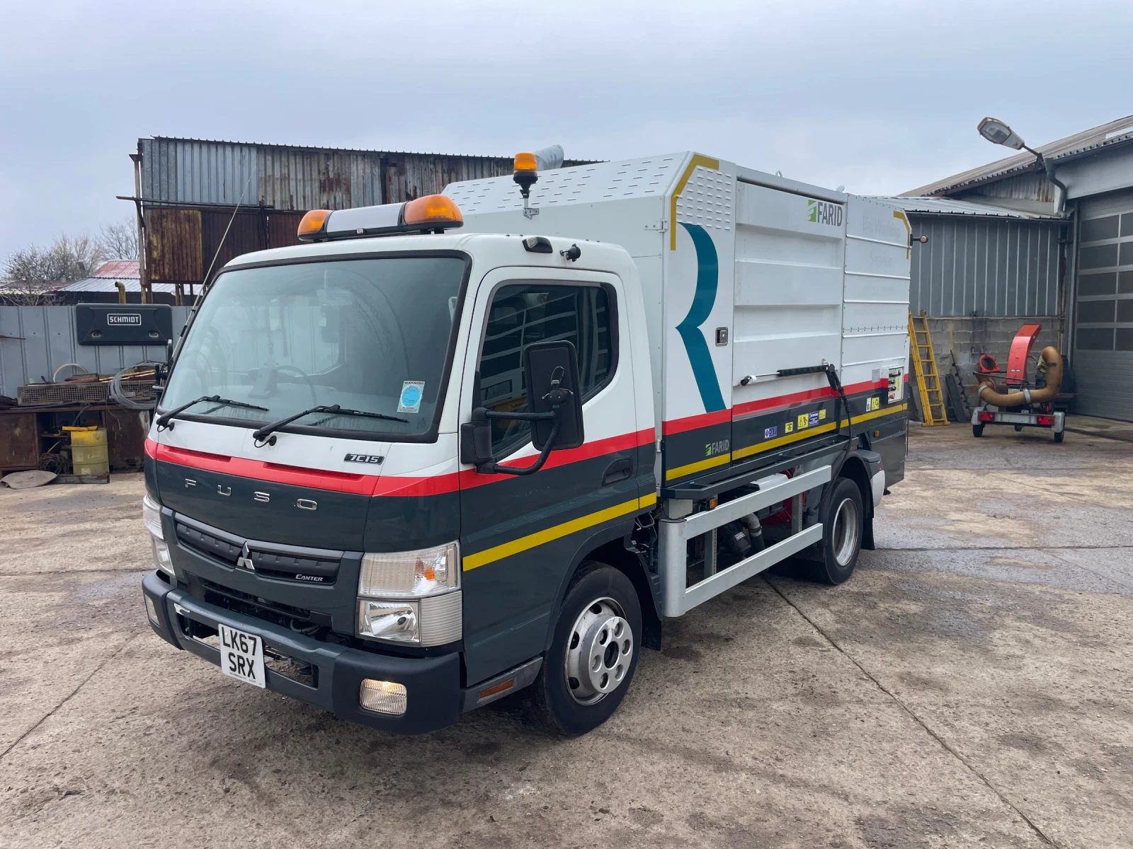 Mitsubishi Fuso Миене на кофи, снимка 2 - Камиони - 54126117