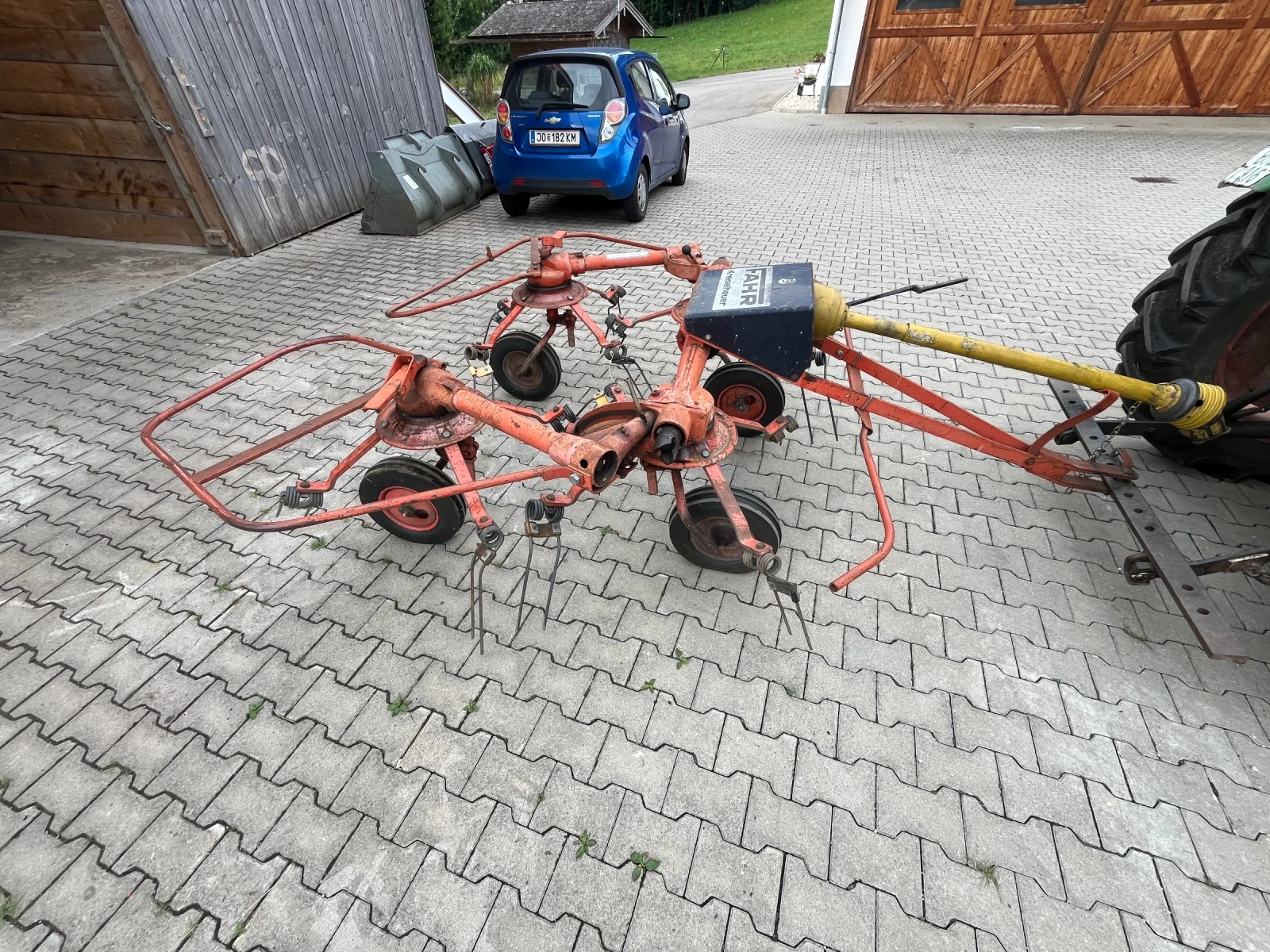 Сенообръщачка Deutz-Fahr, снимка 5 - Селскостопанска техника - 56144947