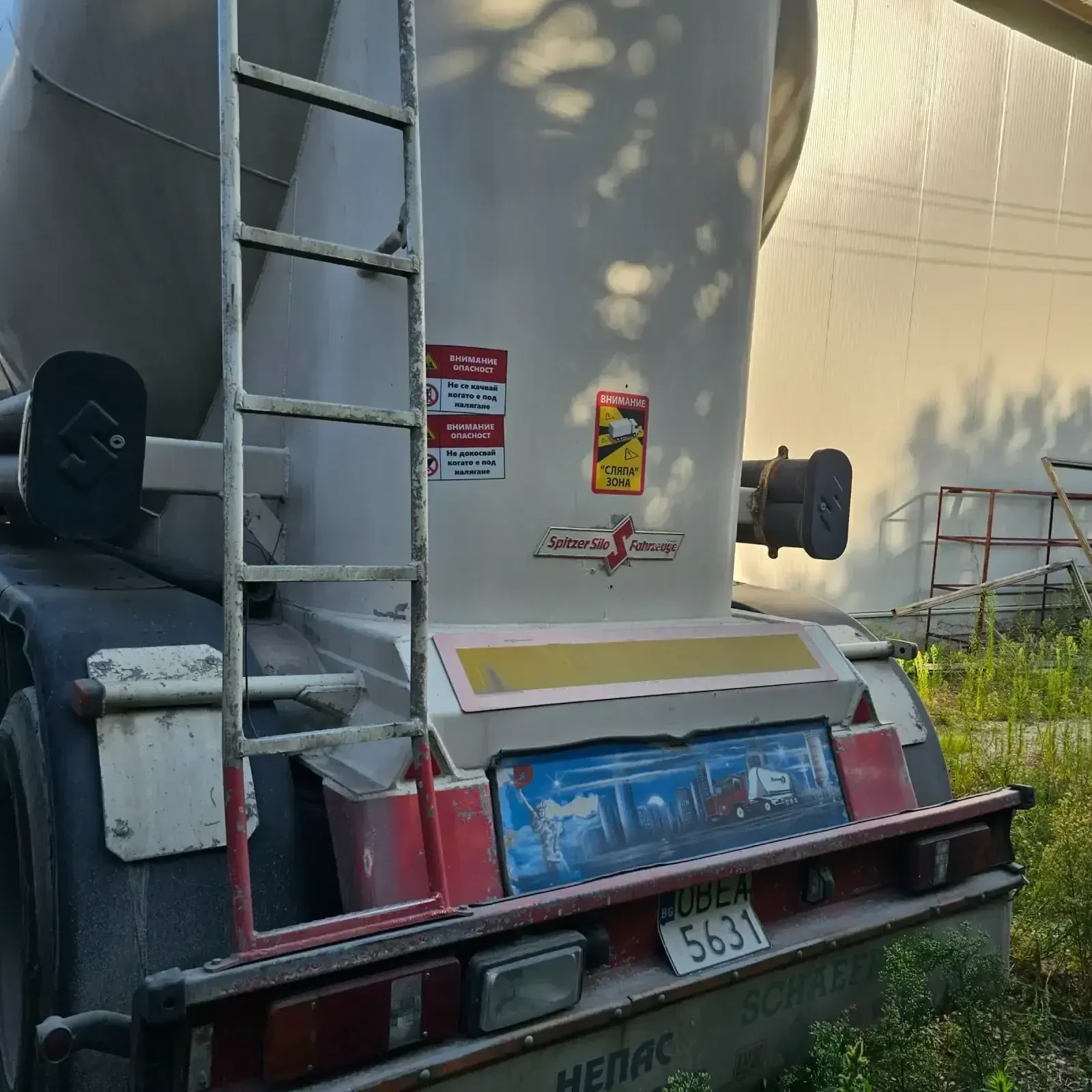  Spitzer | Mobile.bg   5