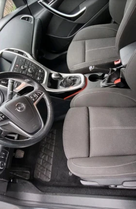 Opel Astra J 1.7 , снимка 5