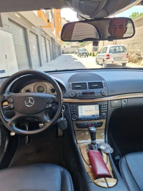 Mercedes-Benz E 320, снимка 12