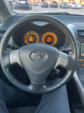 Toyota Auris 2.2 D4D FULL екстри NAVI* Avtopilot , снимка 9