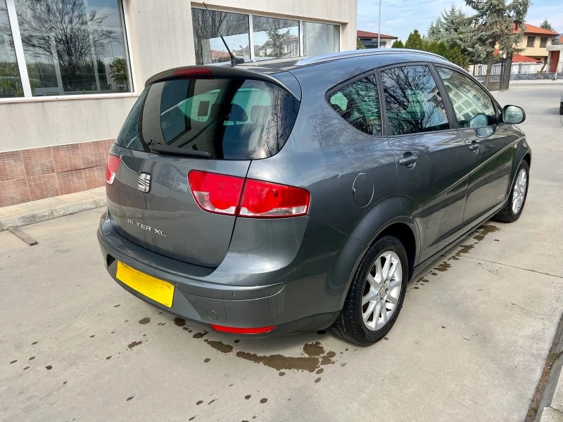 Seat Altea XL 1.6TDI DSG, снимка 4 - Автомобили и джипове - 40008067