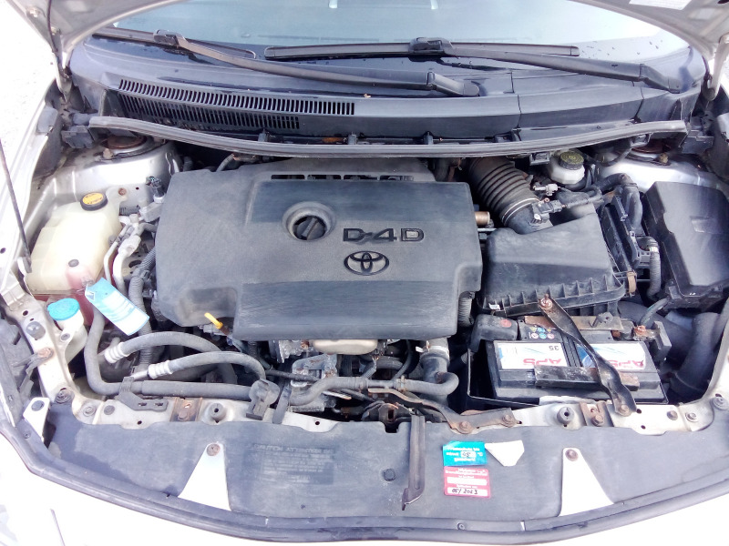 Toyota Auris Фейслифт , снимка 9 - Автомобили и джипове - 45002270