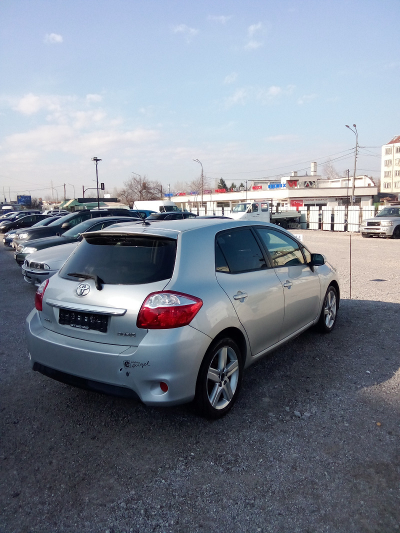 Toyota Auris Фейслифт , снимка 15 - Автомобили и джипове - 45002270