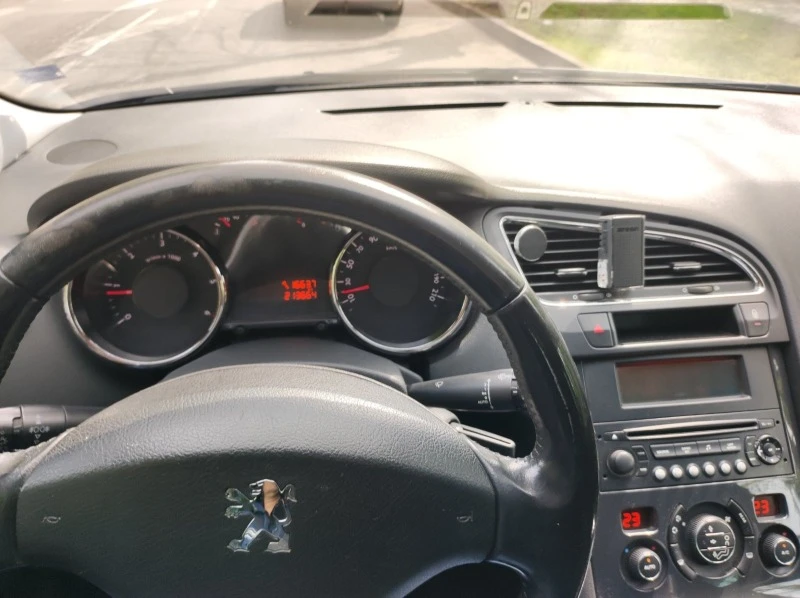 Peugeot 5008 1, 6 HDI Panorama, снимка 15 - Автомобили и джипове - 46647435