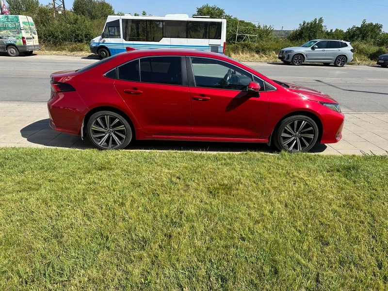 Toyota Corolla 1.5 CVT Executive Plus, снимка 7 - Автомобили и джипове - 46763843