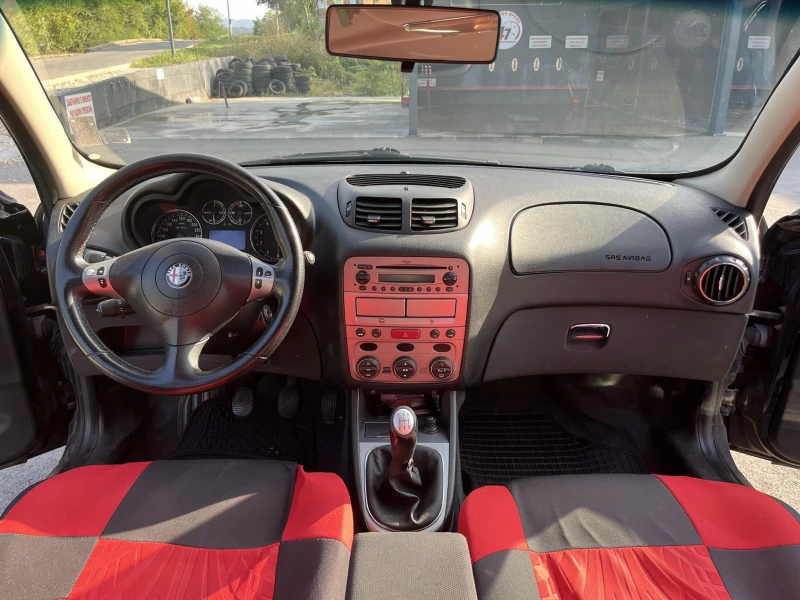 Alfa Romeo 147 1.6 twin spark, снимка 9 - Автомобили и джипове - 47012775