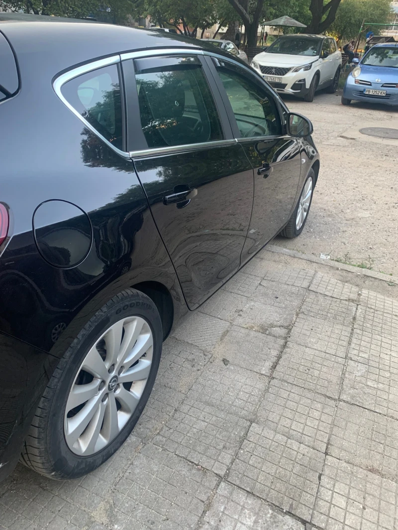 Opel Astra 1.4 turbo GAZ, снимка 3 - Автомобили и джипове - 47323031