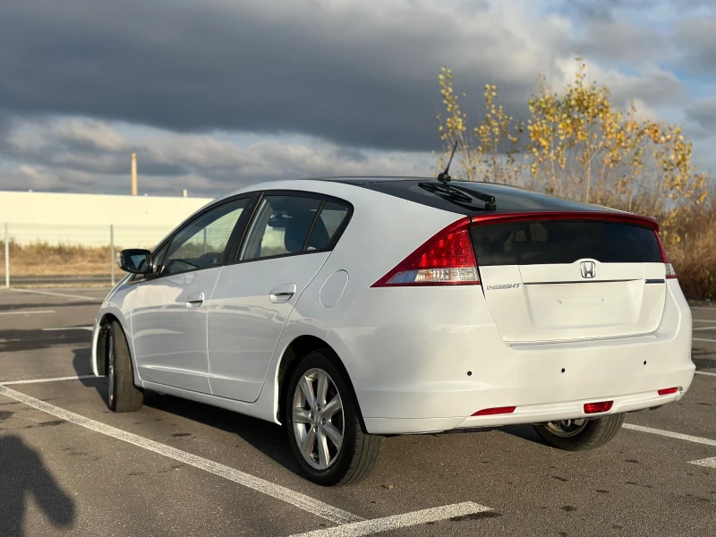 Honda Insight 1.3 i-VTEC Hybrid Automatic CVT, снимка 4 - Автомобили и джипове - 48272944