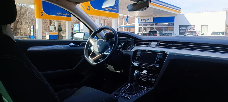 VW Passat 2.0 TDI DSG7 QLED BUSINESS , снимка 6 - Автомобили и джипове - 49250240