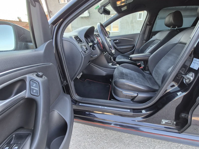 VW Polo 1.8i GTI АВТОМАТ , снимка 9 - Автомобили и джипове - 49415228