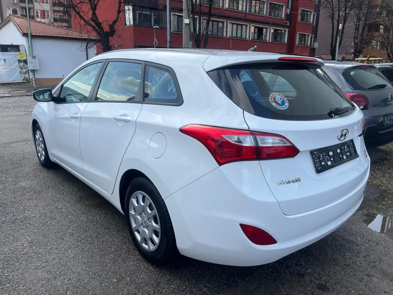 Hyundai I30 1.6СRDi АВТОМАТИК , снимка 4 - Автомобили и джипове - 49462199