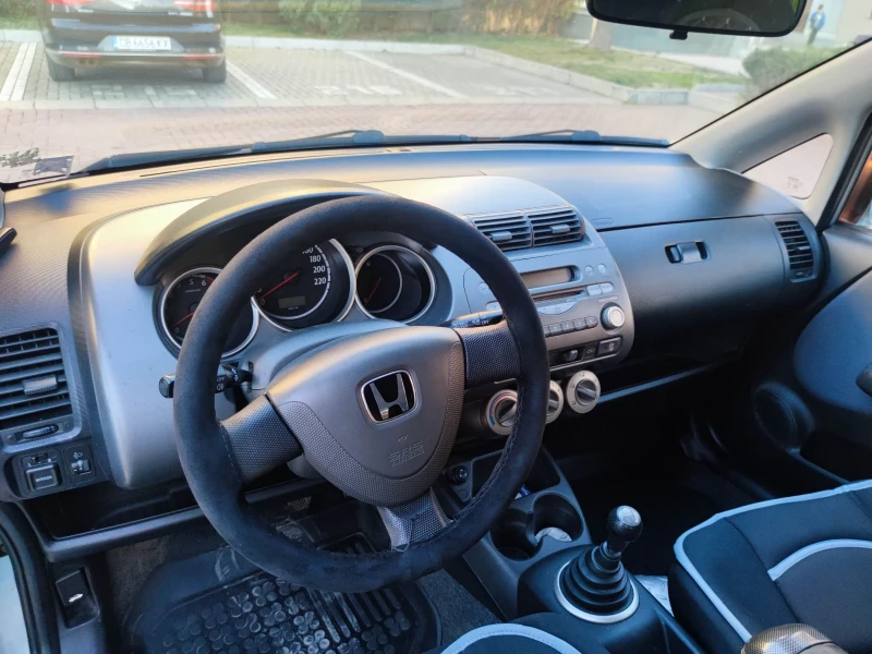 Honda Jazz 1.2 / 78кс, Газ, Клима, Парктроник , снимка 12 - Автомобили и джипове - 49584217