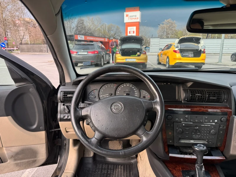 Opel Omega, снимка 15 - Автомобили и джипове - 51981690