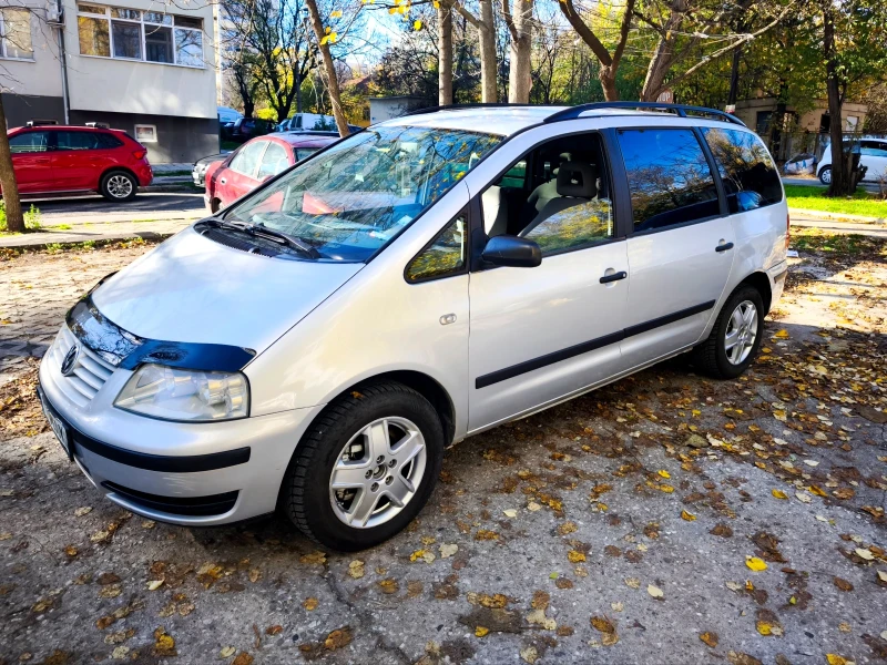 VW Sharan 2.0i 116k.c., снимка 3 - Автомобили и джипове - 52391262