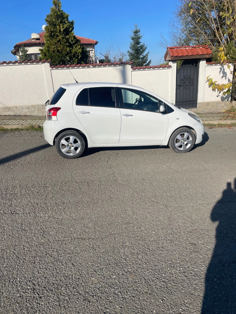 Toyota Yaris Facelift, снимка 3 - Автомобили и джипове - 52853362
