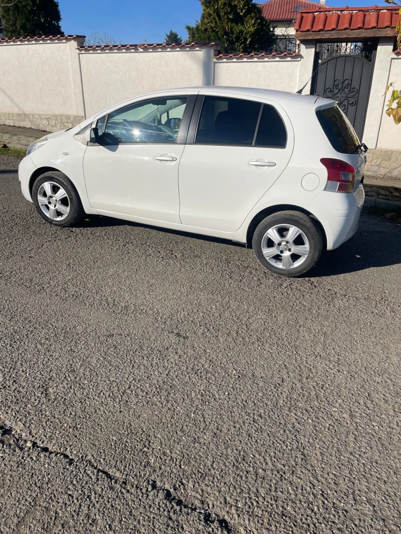 Toyota Yaris Facelift, снимка 5 - Автомобили и джипове - 52853362