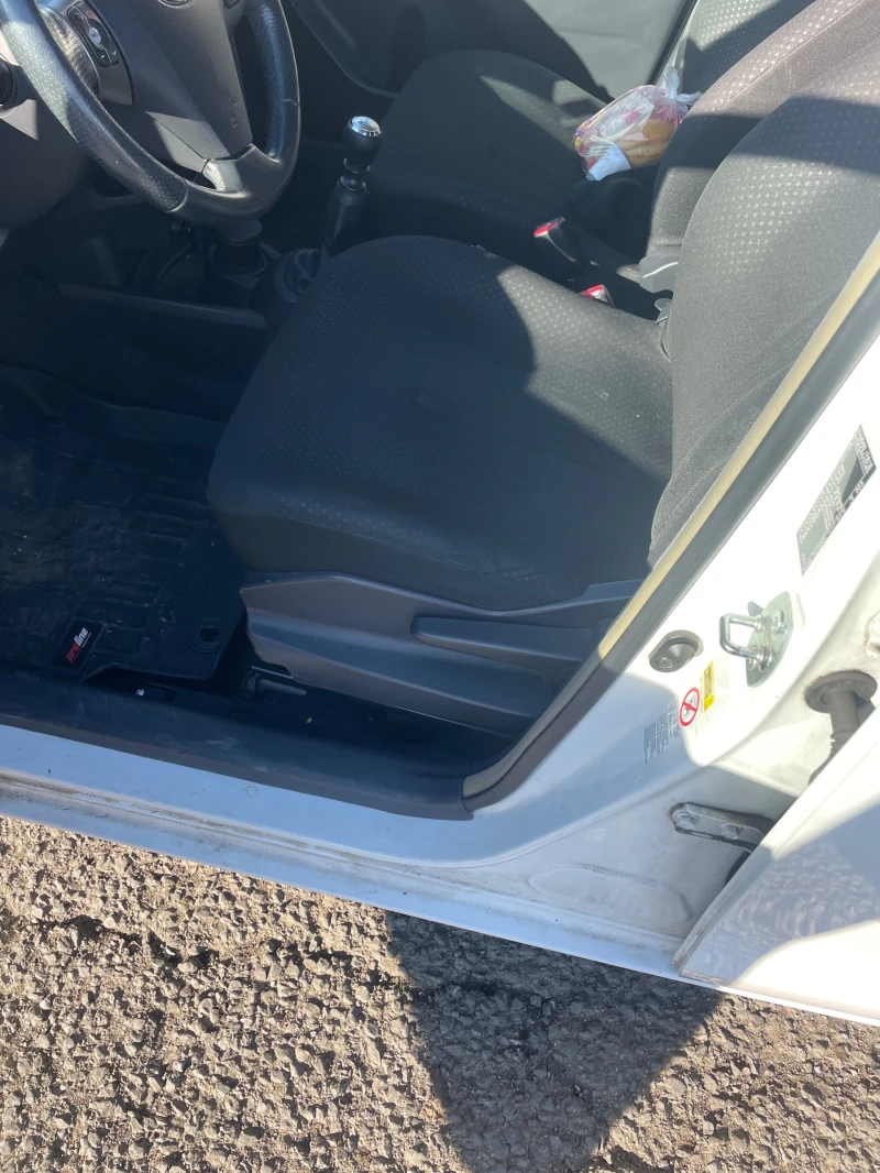 Toyota Yaris Facelift, снимка 13 - Автомобили и джипове - 52853362