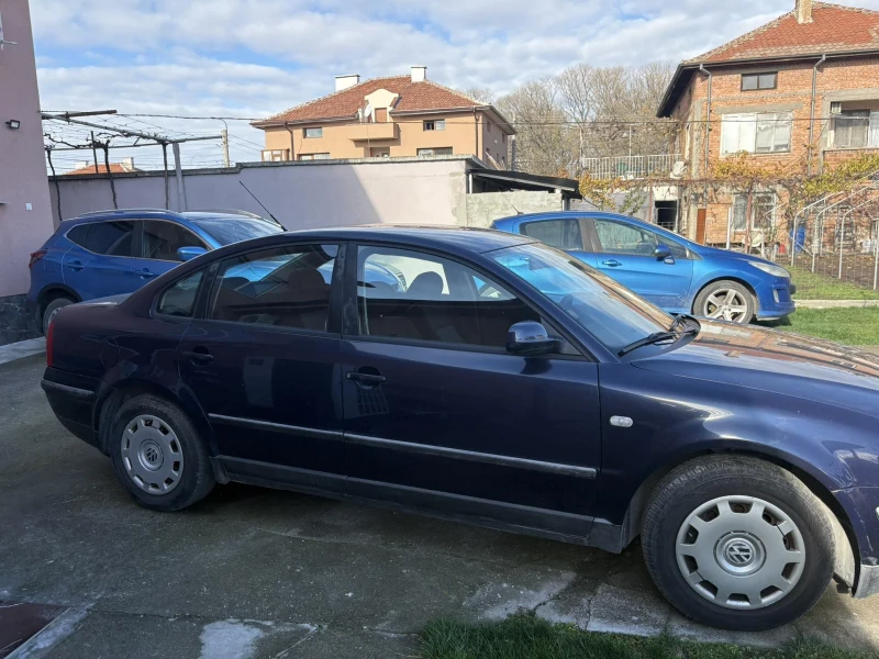 VW Passat, снимка 7 - Автомобили и джипове - 53050767