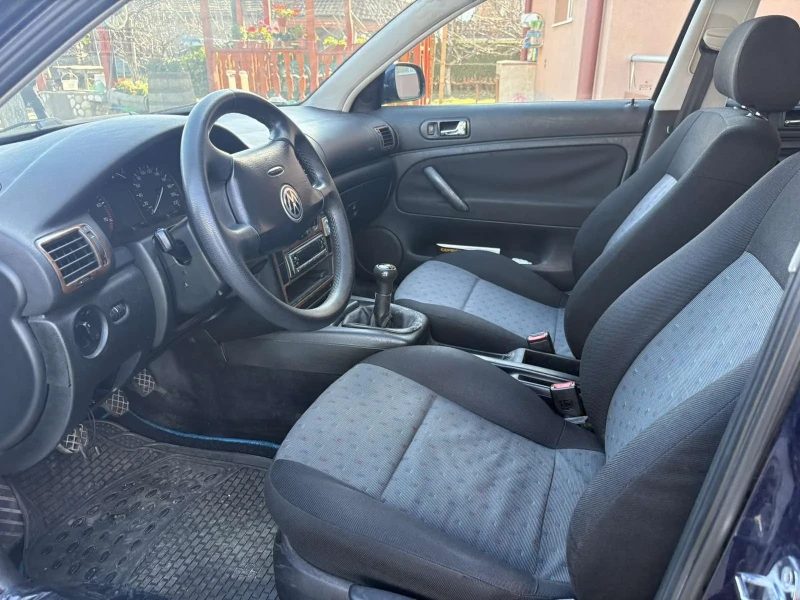 VW Passat, снимка 5 - Автомобили и джипове - 53050767