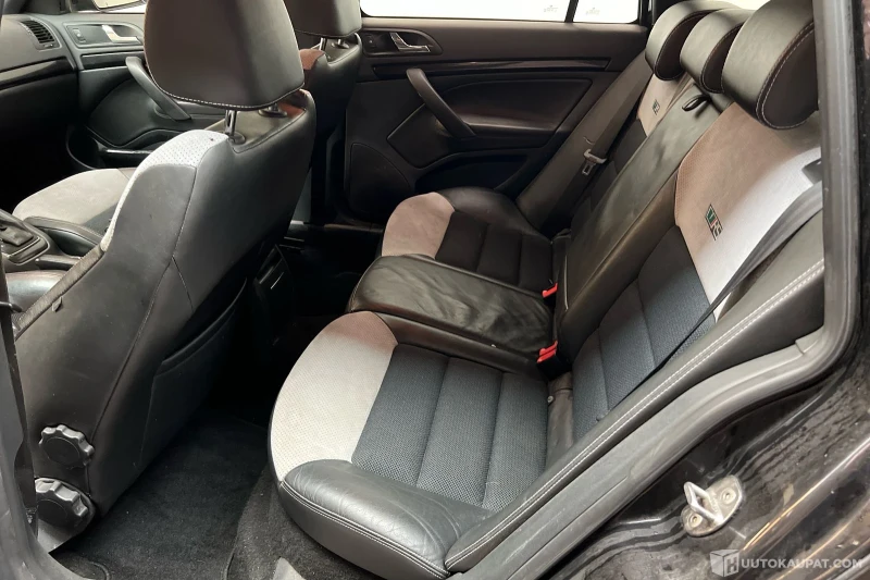 Skoda Octavia 2.0 VRS 170H.P Diesel DSG, снимка 7 - Автомобили и джипове - 53470267