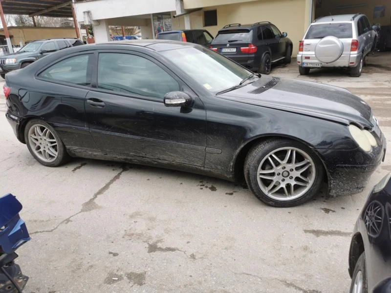 Mercedes-Benz C 220 2бр 2.2CDI 150К.С. 143к.с., снимка 11 - Автомобили и джипове - 27932377