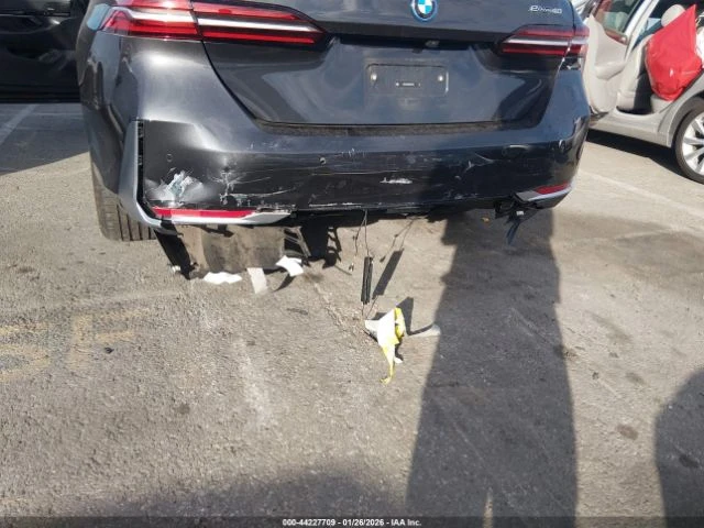 BMW i5 Edrive40, снимка 6 - Автомобили и джипове - 53993513