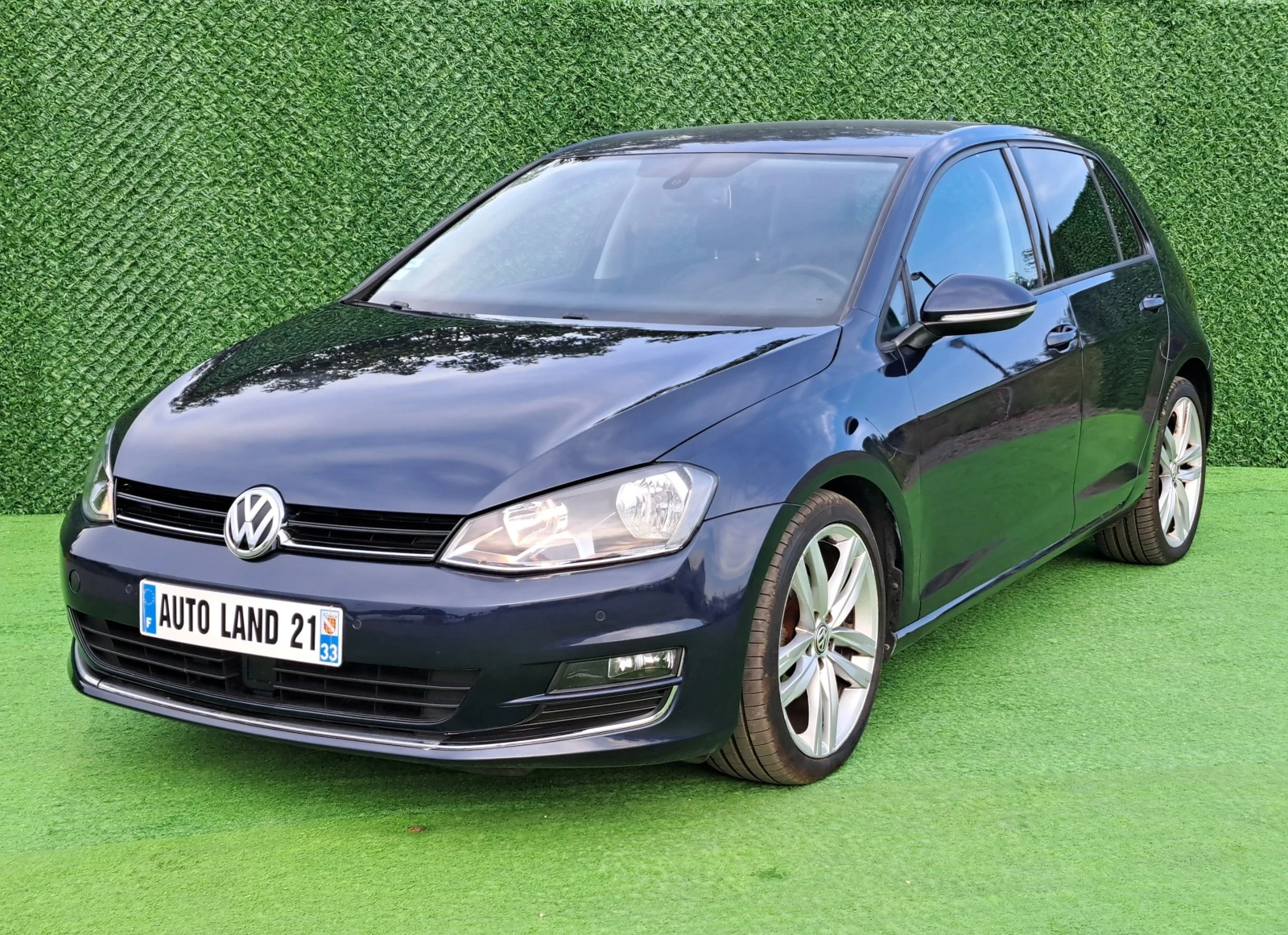 VW Golf 1.6TDI* 7DSG* 105кс* HIGHLINE* НАВИ* КОЖА* KEYLESS - [1] 