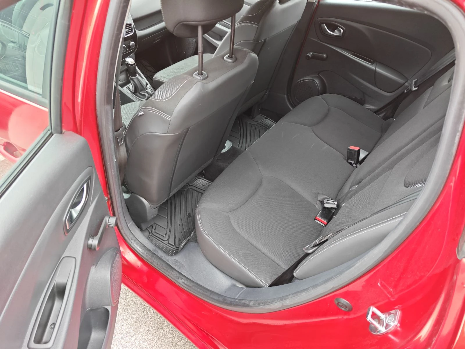 Renault Clio 1.5 DCi 75k.c. | Mobile.bg � ����������� 11