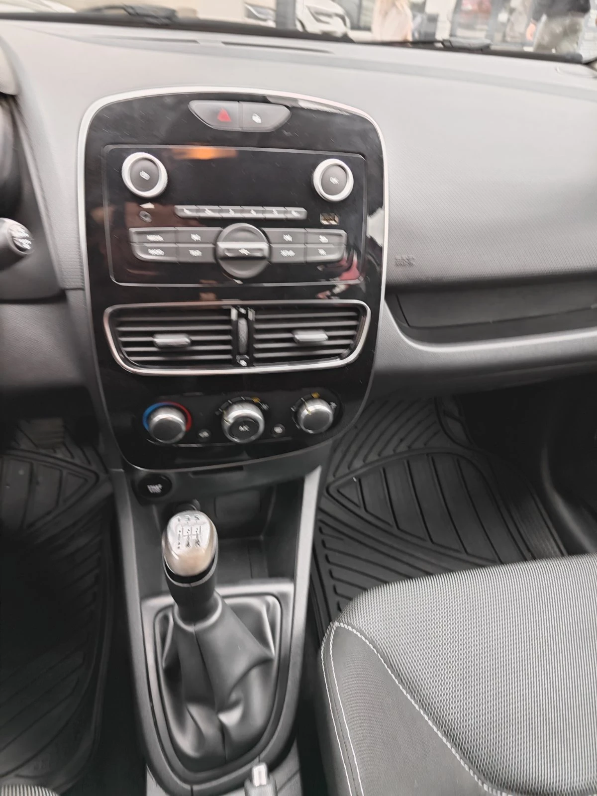Renault Clio 1.5 DCi 75k.c. | Mobile.bg � ����������� 13