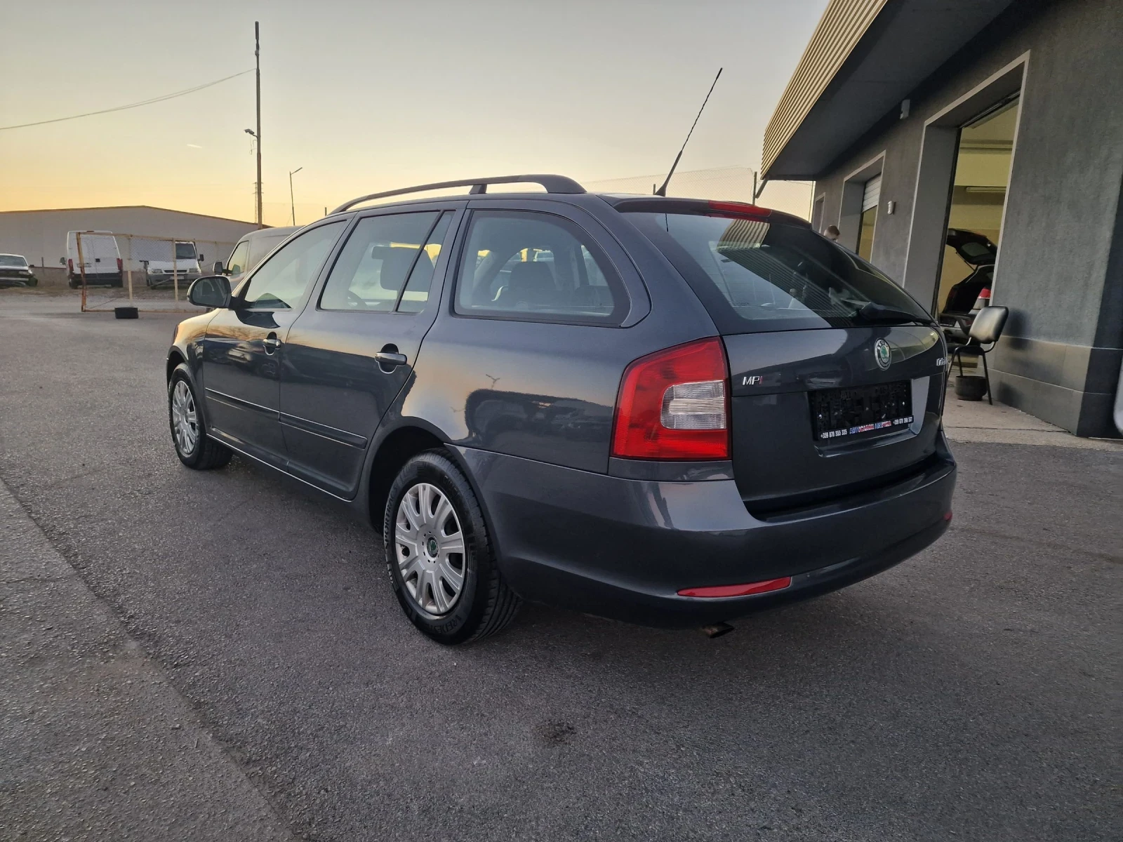 Skoda Octavia 1.6MPI 102 к с - изображение 4