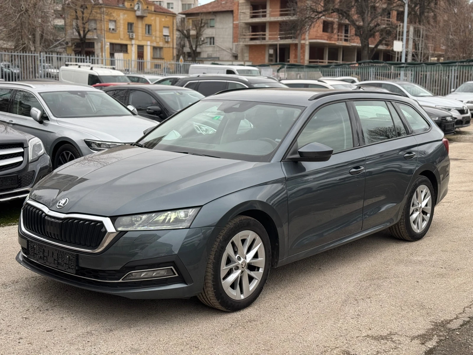 Skoda Octavia 2.0TDI ШВЕЙЦАРИЯ - [1] 