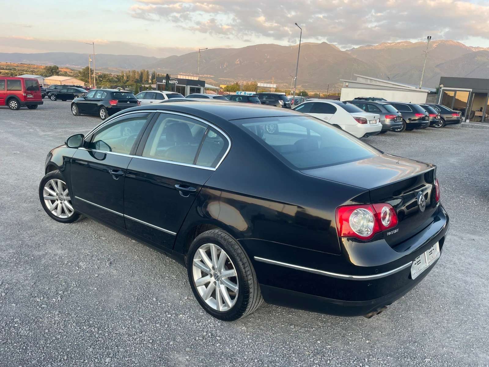 VW Passat 2.0TDI HIGHLINE NAVI ПОДГРЕВ КОЖА EURO5 - изображение 8