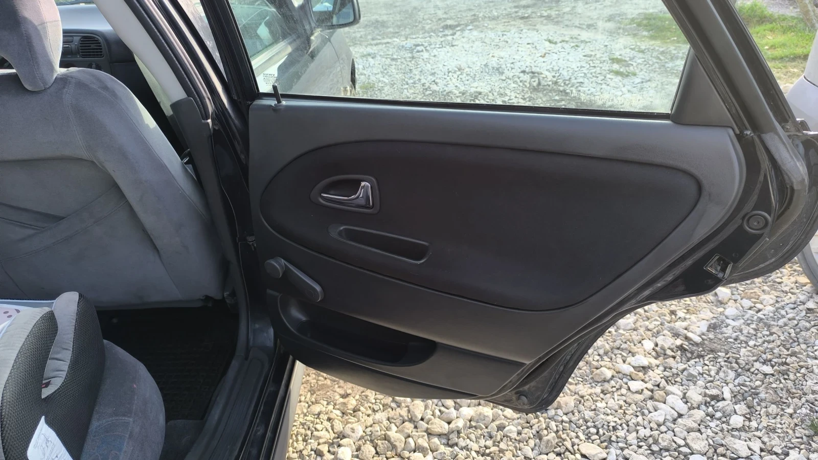 Volvo S40 1.6 бензин/газ - изображение 8