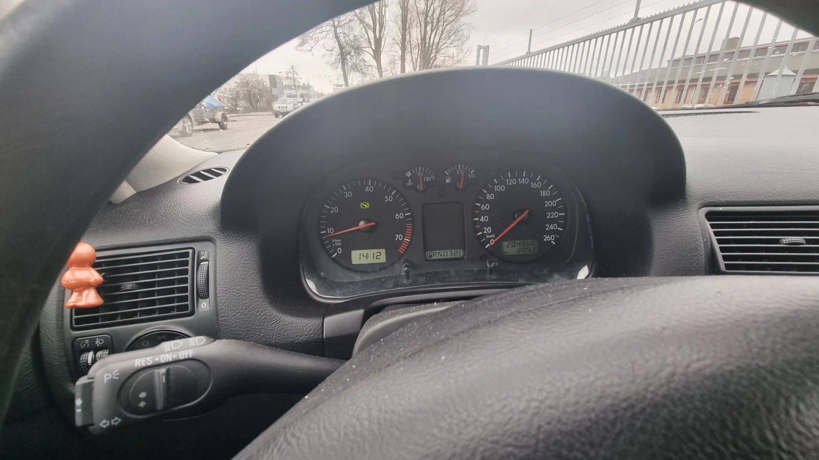 VW Golf 1.6 74kw. Газ-бензин - изображение 9
