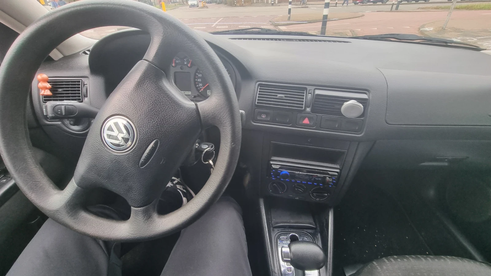VW Golf 1.6 74kw. Газ-бензин - изображение 7