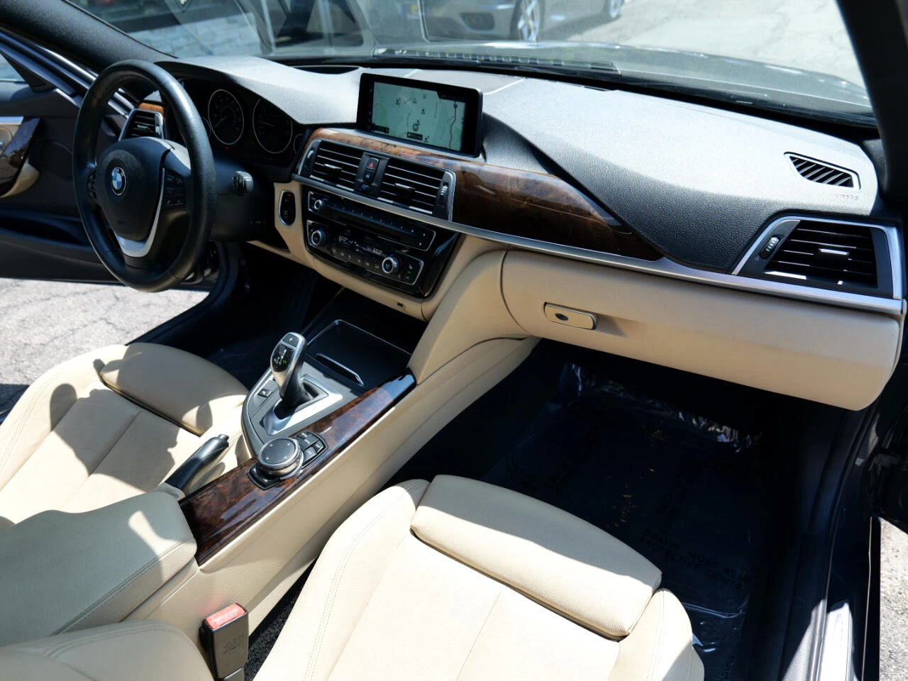 BMW 330 * XDRIVE * CARFAX * ЦЕНА ДО БГ - изображение 10