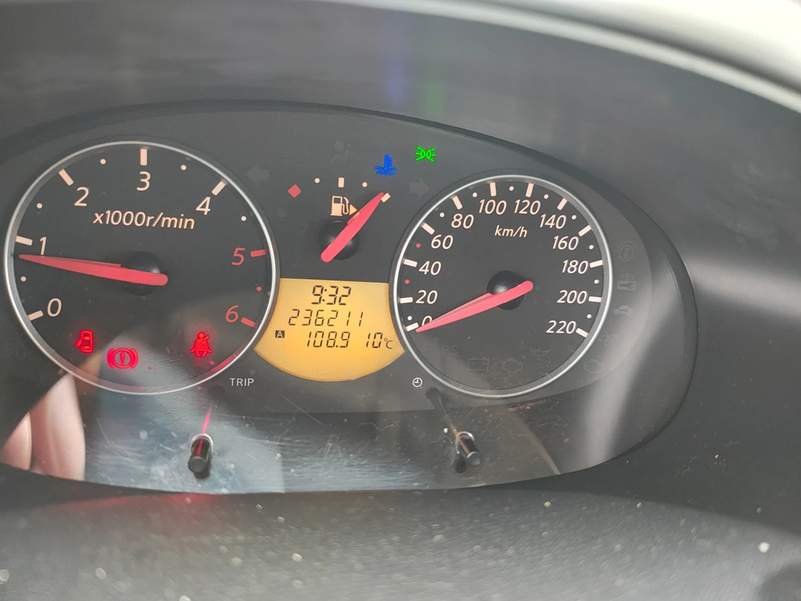 Nissan Micra  - изображение 7