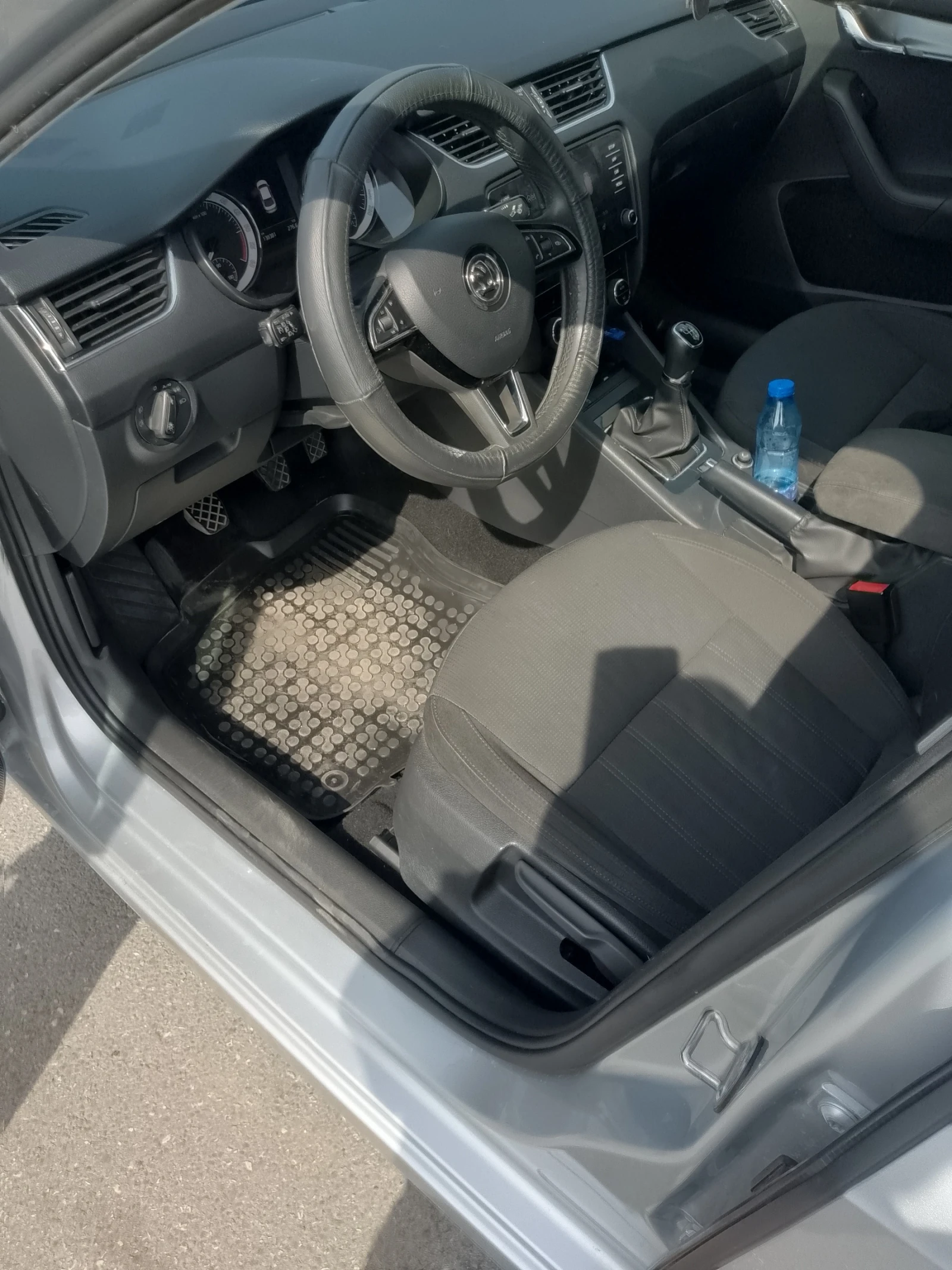 Skoda Octavia, снимка 10 - Автомобили и джипове - 54009292