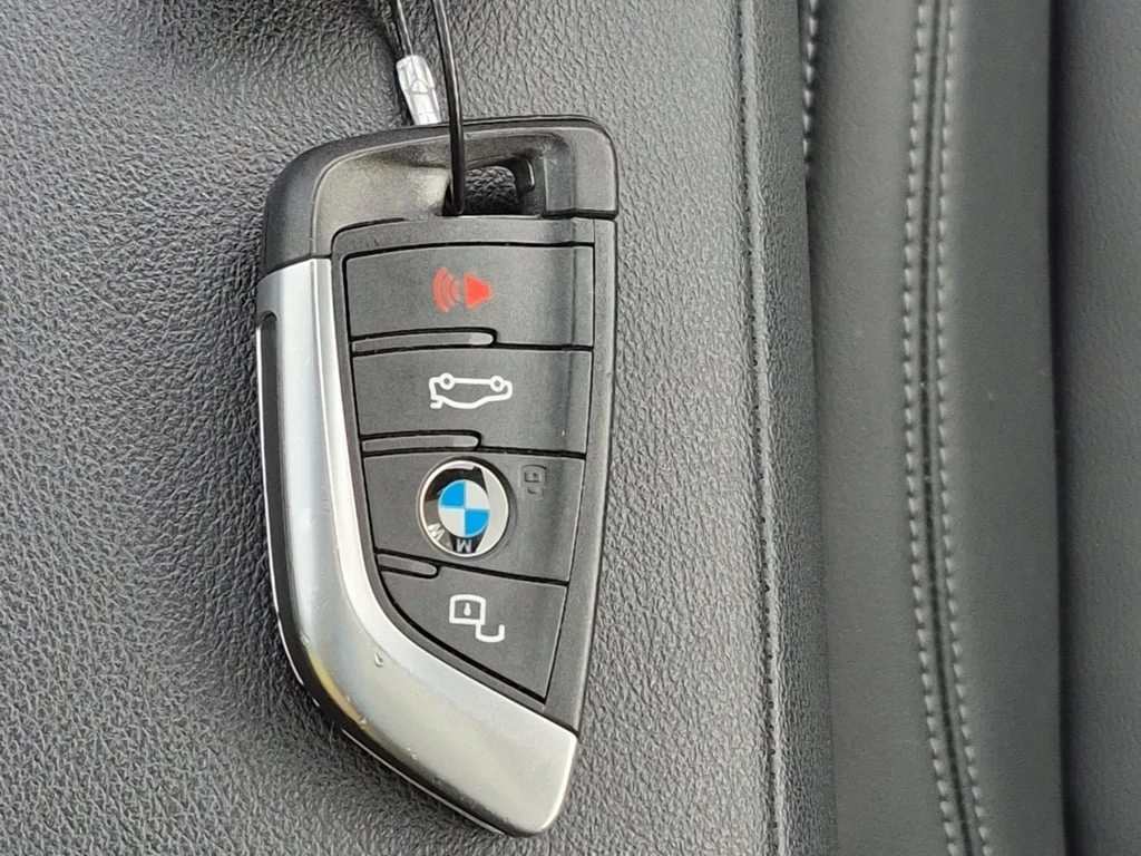 BMW 230 xDrive * PANO * KEYLESS * ПОДГРЕВИ * CARFAX - изображение 8