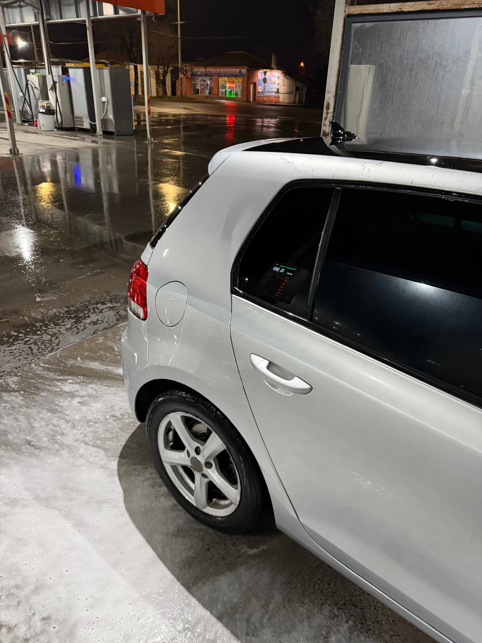 VW Golf, снимка 3 - Автомобили и джипове - 53929272