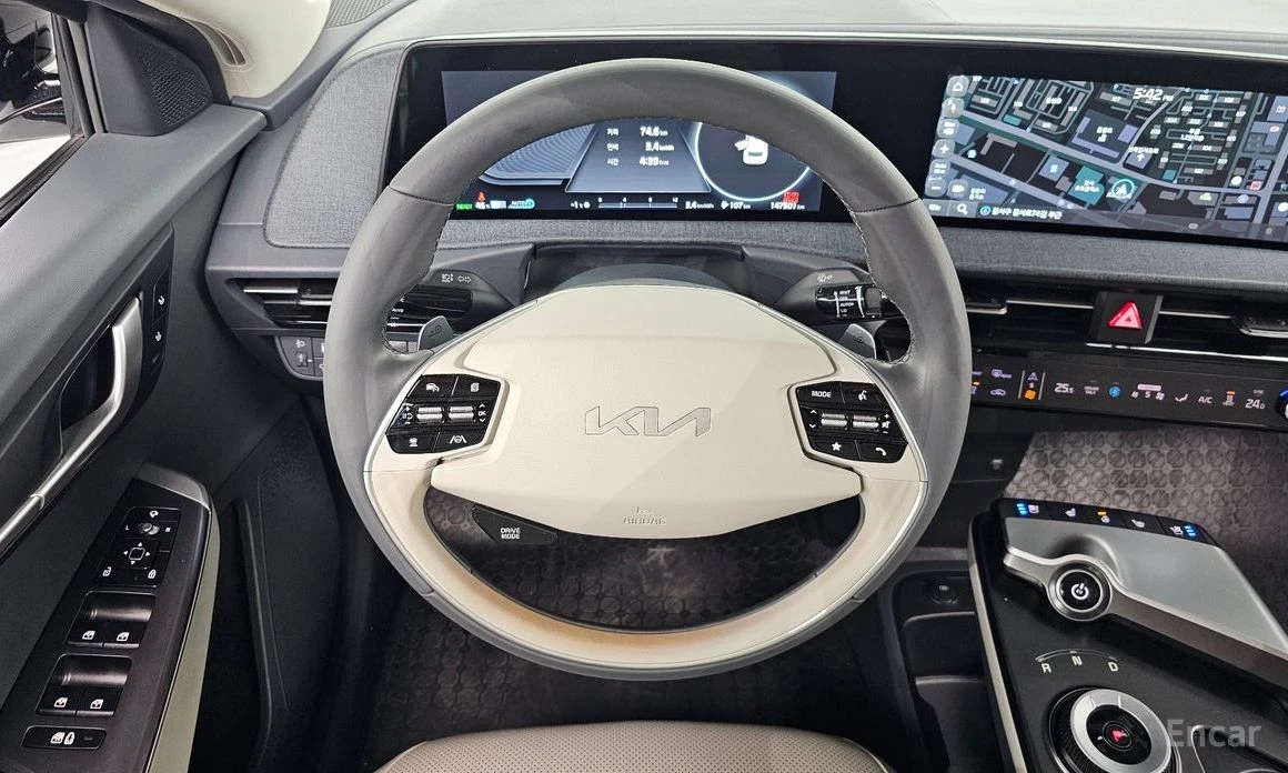 Kia EV6 * 4WD* КОЖА* ПОДГРЕВ* ОБДУХВАНЕ* КАМЕРА* , снимка 12 - Автомобили и джипове - 53977700