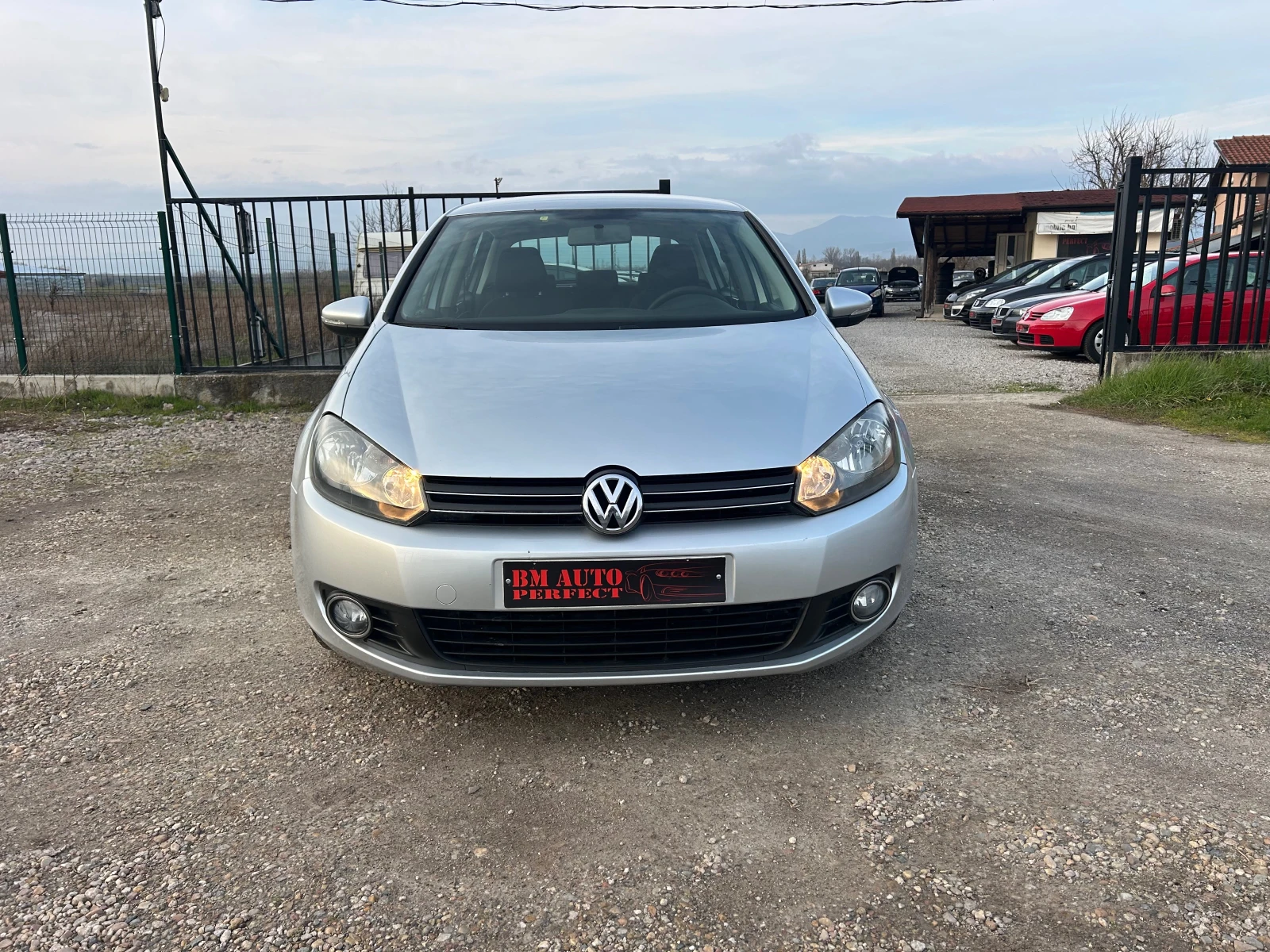 VW Golf 1, 6 I 102k.c., снимка 2 - Автомобили и джипове - 54045348