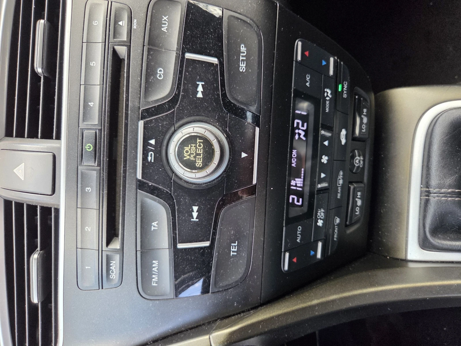 Honda Civic 1, 6  i-dtec Facelift, снимка 16 - Автомобили и джипове - 54426655