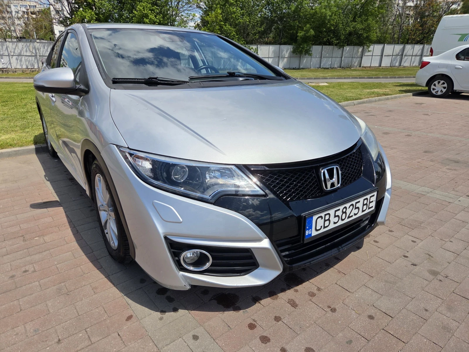 Honda Civic 1, 6  i-dtec Facelift, снимка 2 - Автомобили и джипове - 54426655