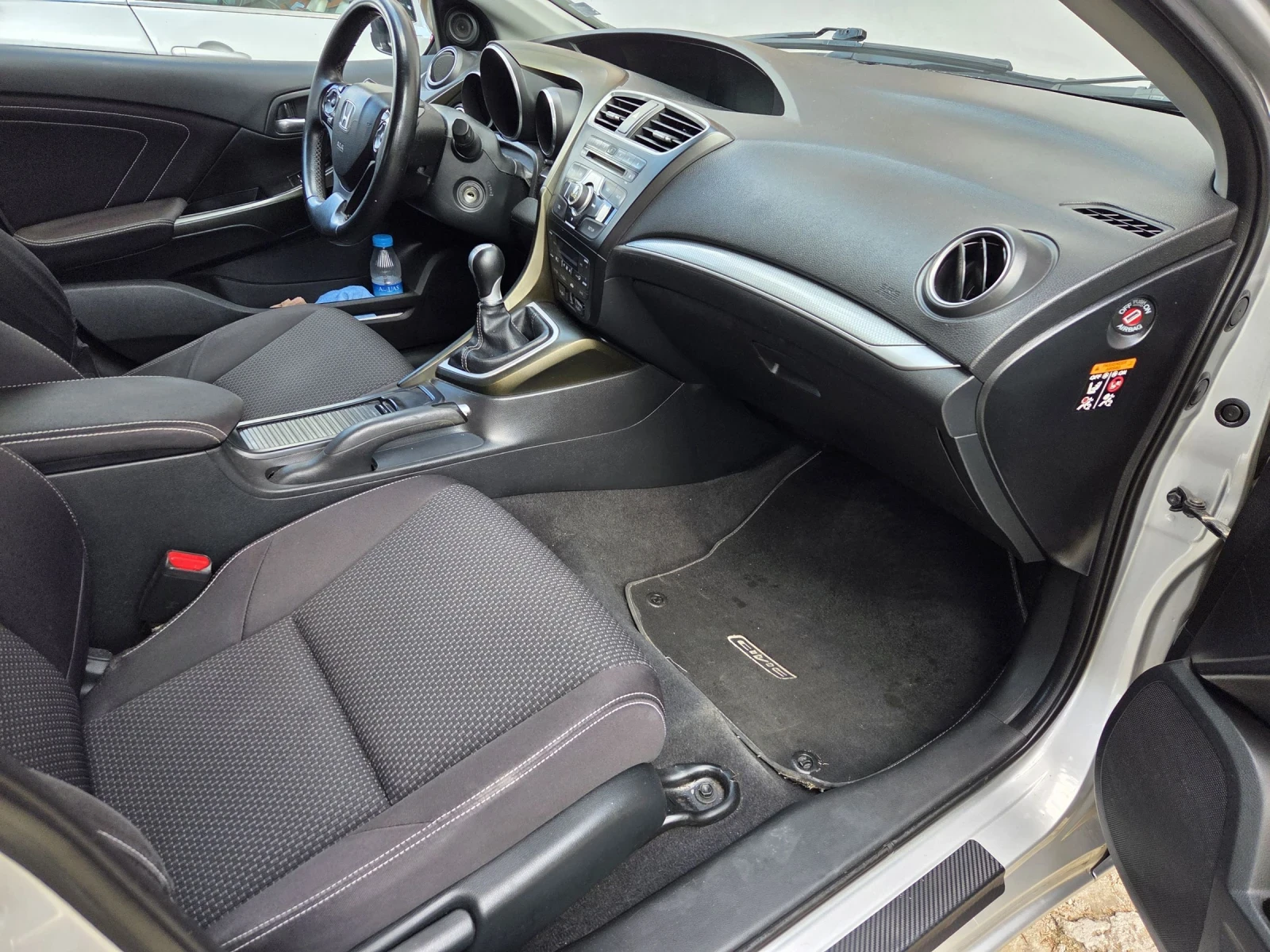 Honda Civic 1, 6  i-dtec Facelift, снимка 11 - Автомобили и джипове - 54426655