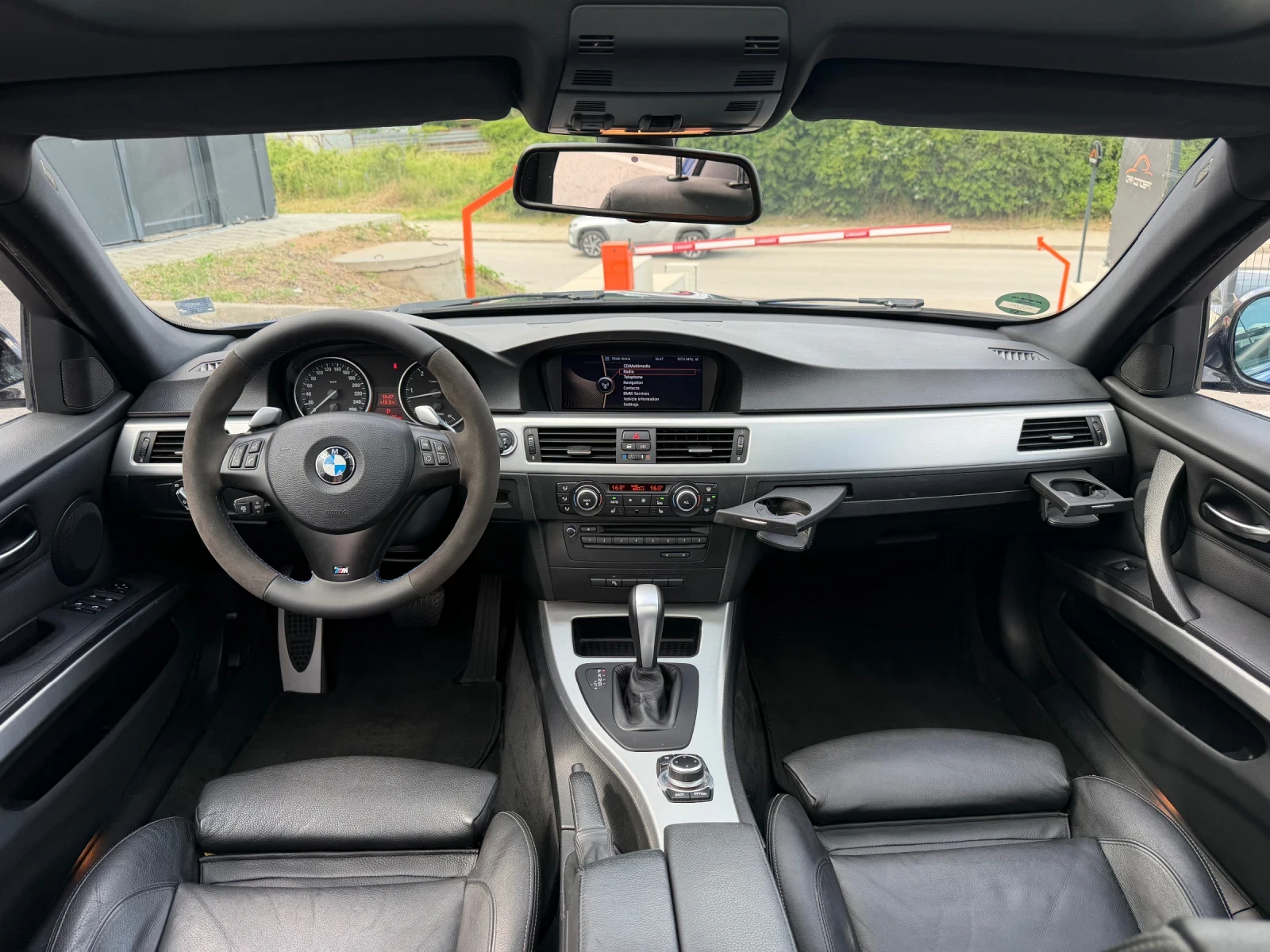 BMW 325 M57 LCI, снимка 11 - Автомобили и джипове - 54835193