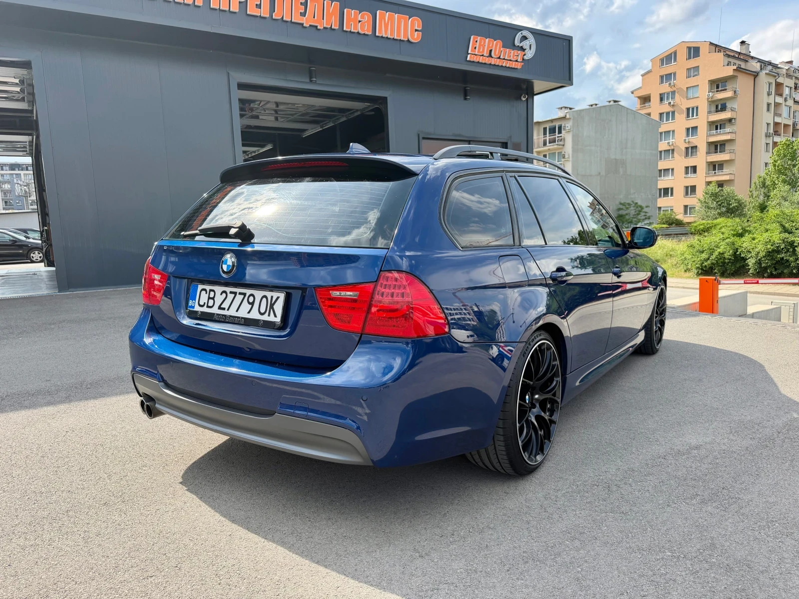 BMW 325 M57 LCI, снимка 4 - Автомобили и джипове - 54835193